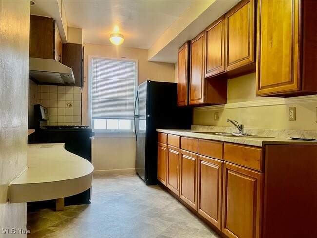 Building Photo - 20608 Harvard Ave