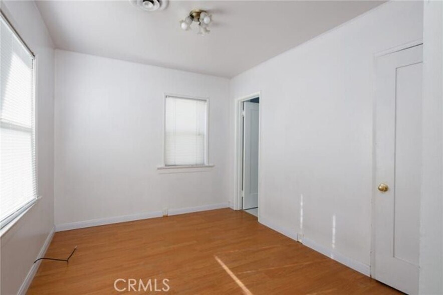 Building Photo - 4211 Elmwood Ct