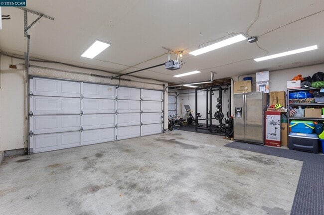 Building Photo - 342 Newcastle Ln