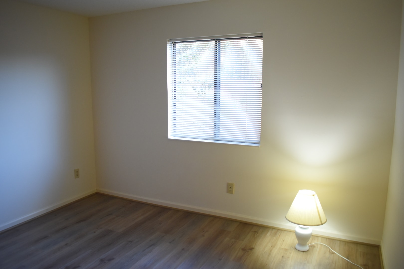 Building Photo - 3631 Saint Johns Ct