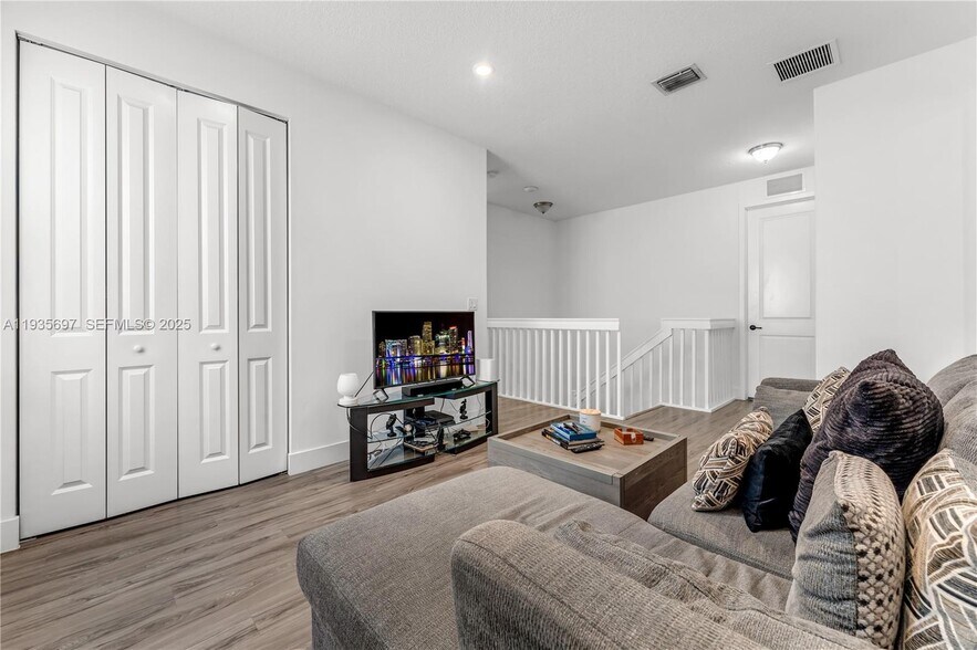 Building Photo - 9881 W 34th Ave