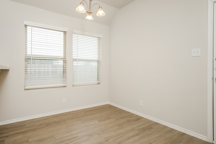 Building Photo - 5215 Blue Ranch