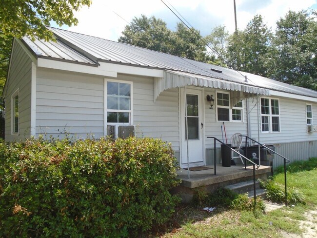 Primary Photo - 100 Spring Ave