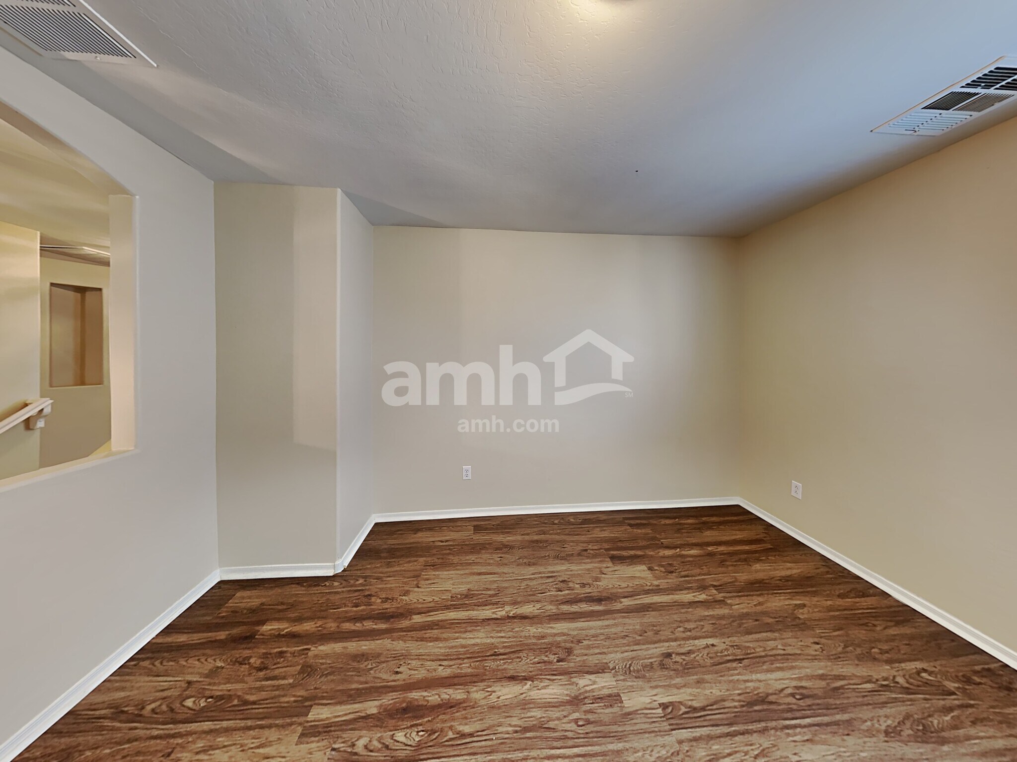 Building Photo - 25841 W Miami St