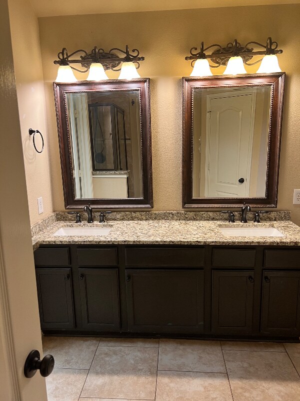 Building Photo - 6135 Wood Bayou