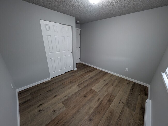 Building Photo - Newly Remodeled 3 Bedroom Home in Port Orc...