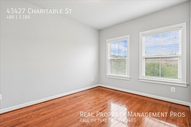 Building Photo - 43427 Charitable St