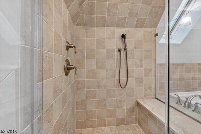 Building Photo - 94 Midland Ave