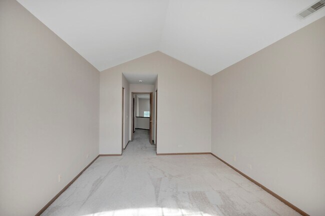 Building Photo - 951 Viewpoint Dr