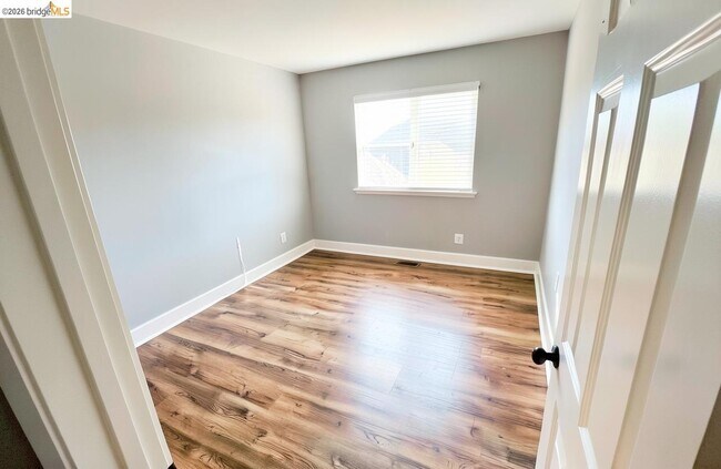 Building Photo - 2413 Santa Cruz Ct