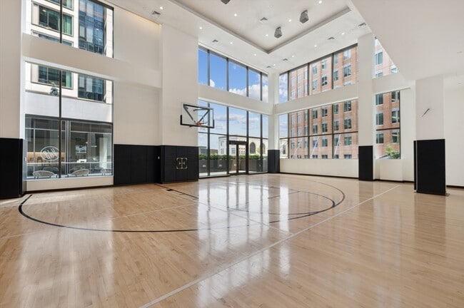 Building Photo - 135 Seaport Blvd