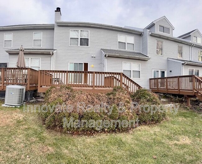 Building Photo - 584 Mount Vernon Cir