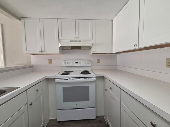 Building Photo - Beautiful 2 Bedroom 2 Bathroom Unit in Wil...