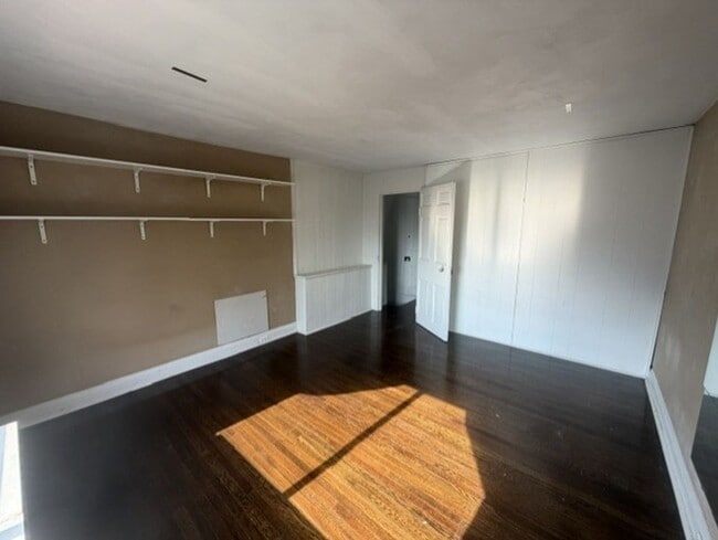 Building Photo - 75 Craighead St