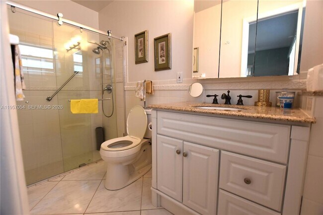 Building Photo - 2750 Emory Dr W