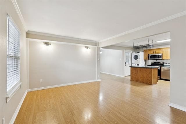 Building Photo - 416 N Oak St