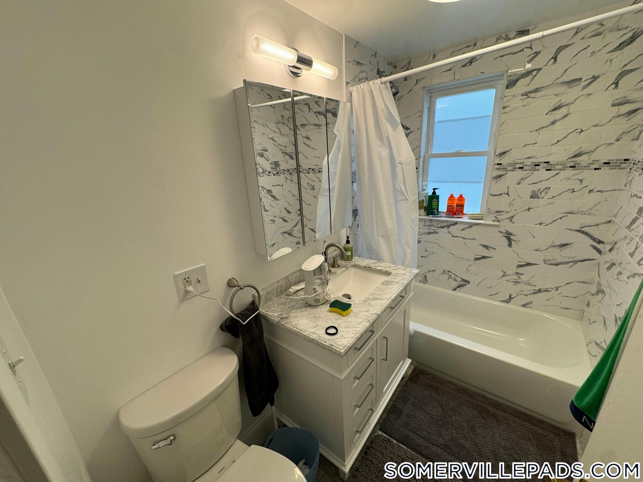 Building Photo - 11 Burnham St