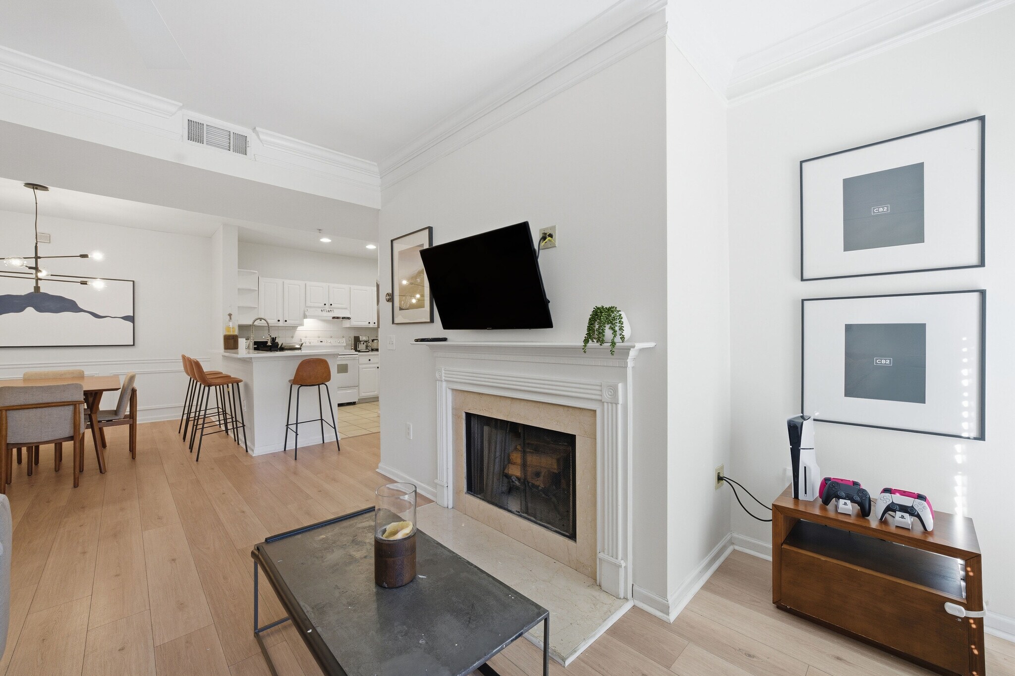 Building Photo - 955 Juniper St NE