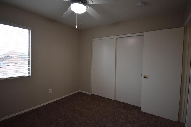 Building Photo - 15338 N 148th Ct