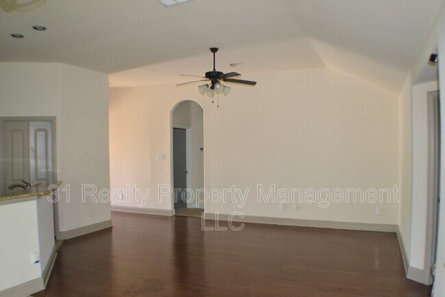 Building Photo - 4036 Eric Dr