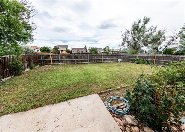 Building Photo - 838 Daffodil St