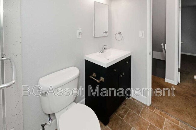 Building Photo - 419 San Marco St