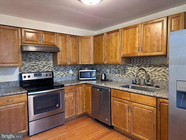 Building Photo - 10523 Polk Square Ct