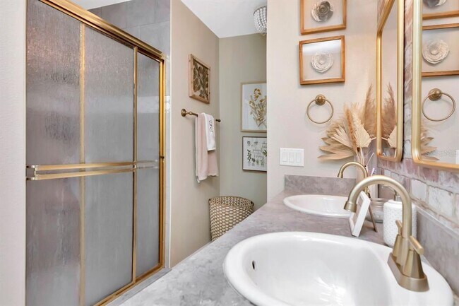 Building Photo - 5352 Cotee River Dr