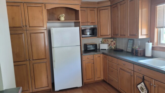 Building Photo - 812 Randolph St