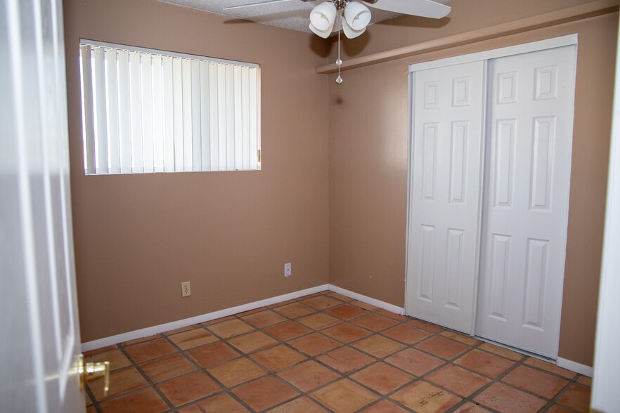 Bedroom 1 - 1932 Arlington St