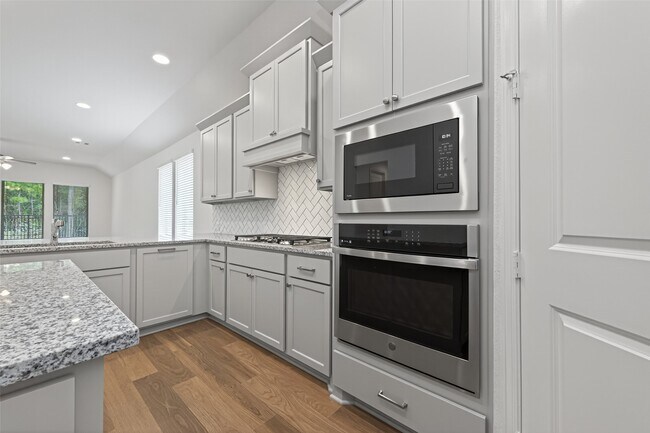 Building Photo - 122 Sierra Strm Ln