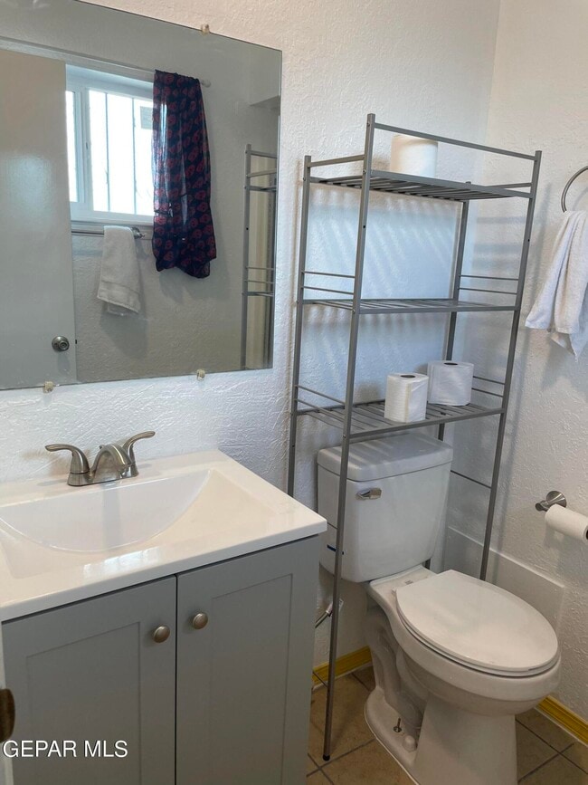 Building Photo - 10604 Fieldrock Ct