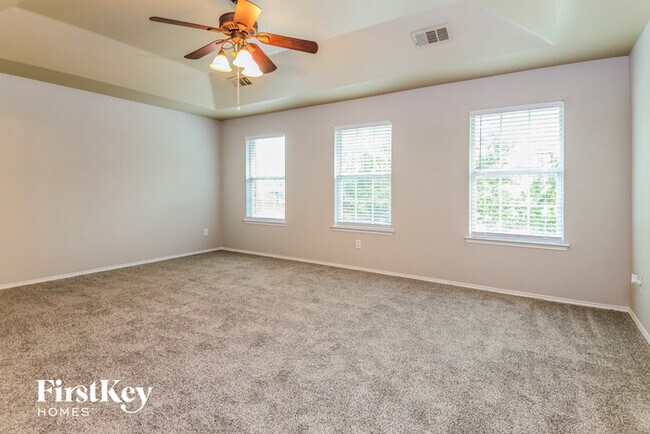 Building Photo - 3605 Smoketree Dr