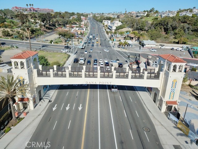 Building Photo - 1207 Doheny Way