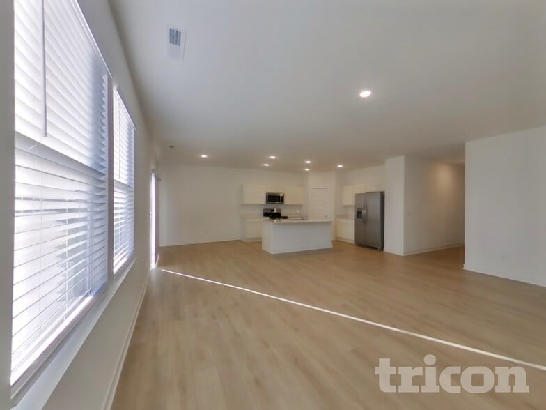 Building Photo - 11823 Moorfield Ln