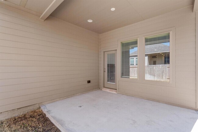 Building Photo - 338 Langhorne Bnd