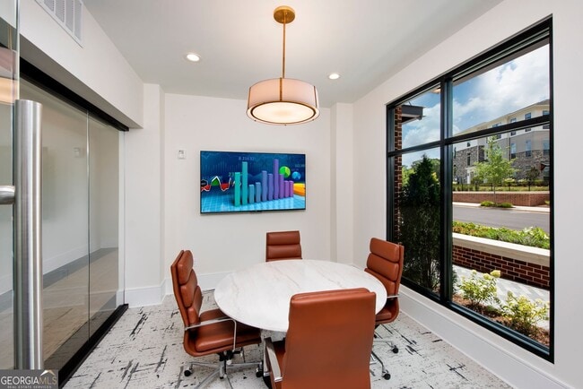 Building Photo - 525 Sawnee Vlg Blvd