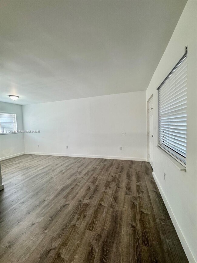 Building Photo - 5883 W 26th Ave