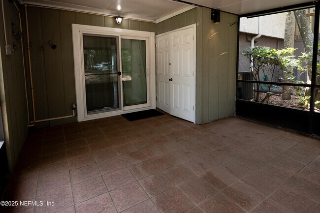Building Photo - 695 A1A N