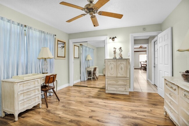 Building Photo - 1102 Mosher Ln