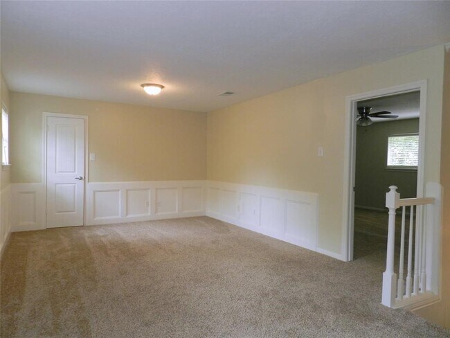 Building Photo - 9403 Oxted Ln