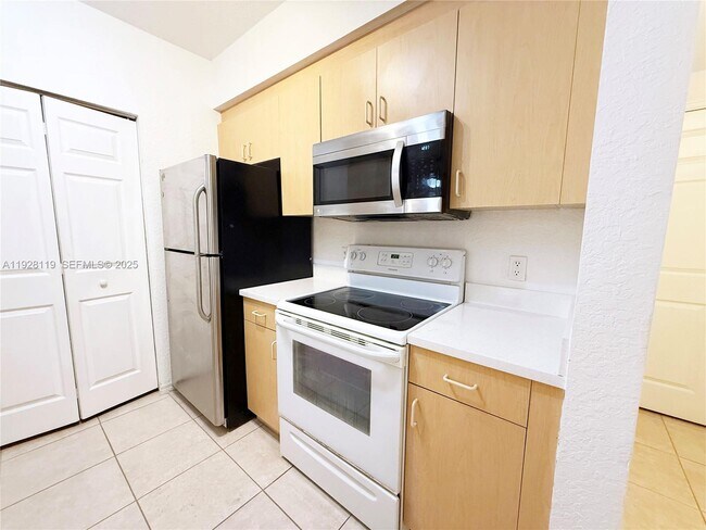 Building Photo - 308 Belmont Ln