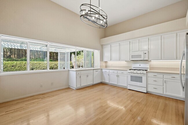 Building Photo - 4125 Fireside Ct