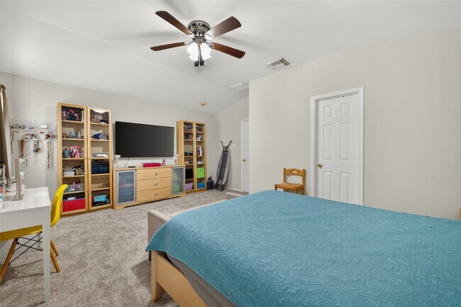 Building Photo - 8311 Tartan Ct