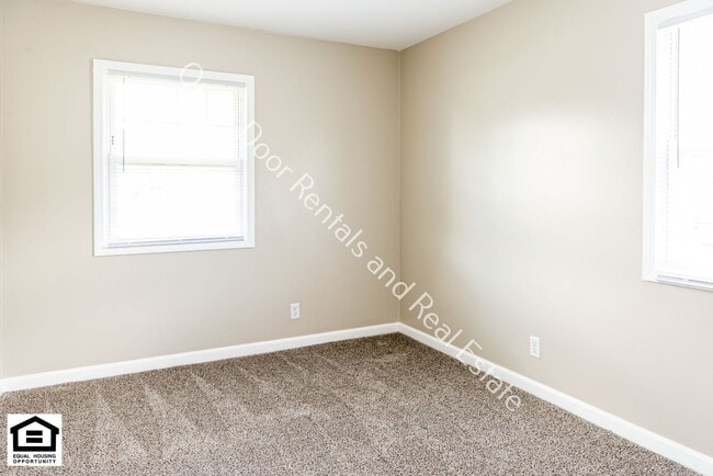 Building Photo - 3 bed 1 bath home on North Side of Fort Wayne