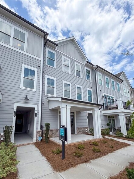 Building Photo - 512 Sawnee Vlg Dr