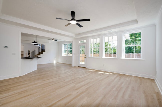 Building Photo - 412 Riley Ln