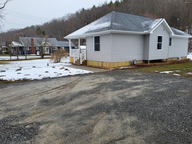 Driveway - 1221 Main St