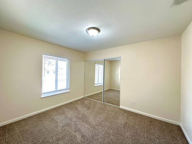 Building Photo - Foothill Villages