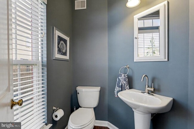 Building Photo - 5034 Strawbridge Terrace